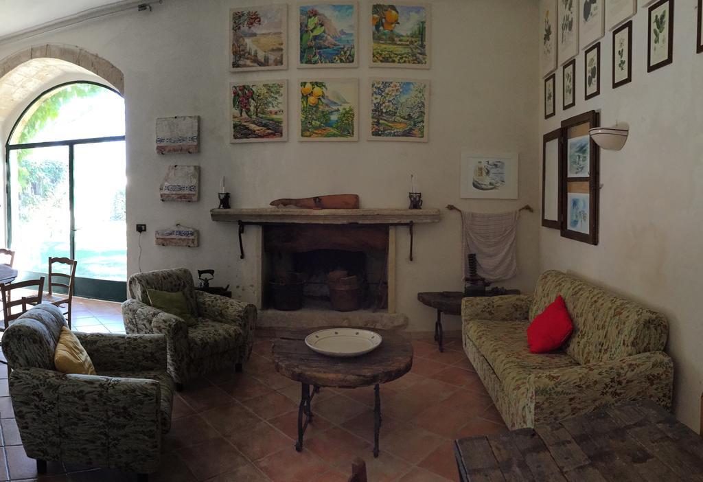 Tenuta Sant'Andrea Giuggianello Екстериор снимка
