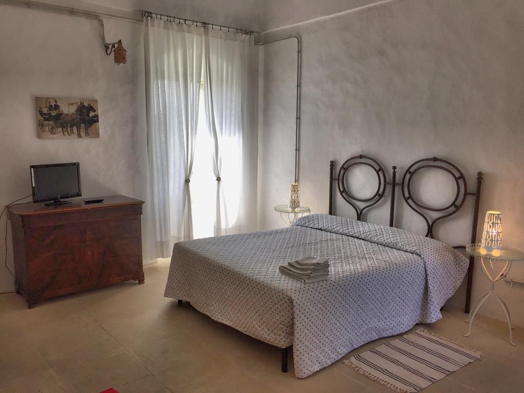 Tenuta Sant'Andrea Giuggianello Екстериор снимка