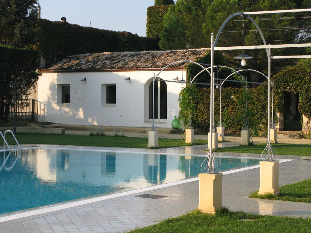 Tenuta Sant'Andrea Giuggianello Екстериор снимка